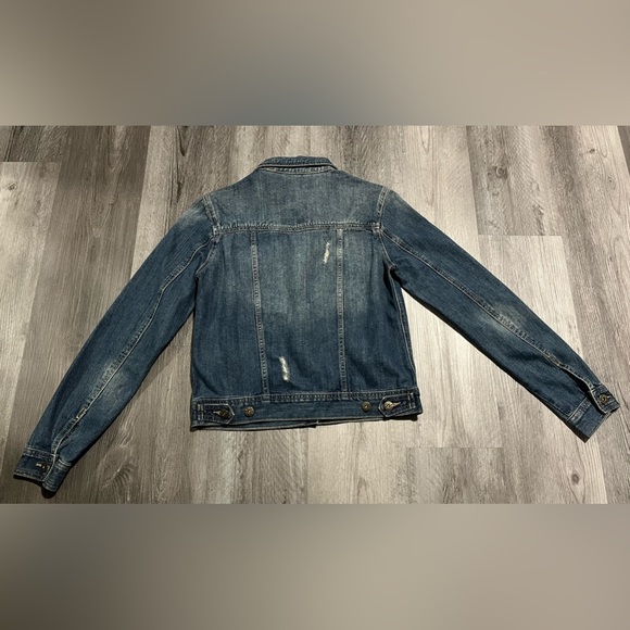 Mudd Distressed Jean Jacket - Size Women’s Medium - Denim Jacket - Picture 2 of 9